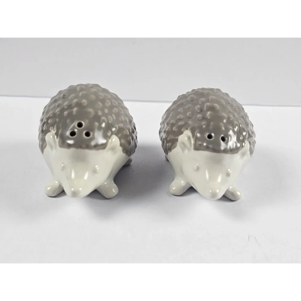 Hedgehog Salt and Pepper Shakers Set without Stoppers
